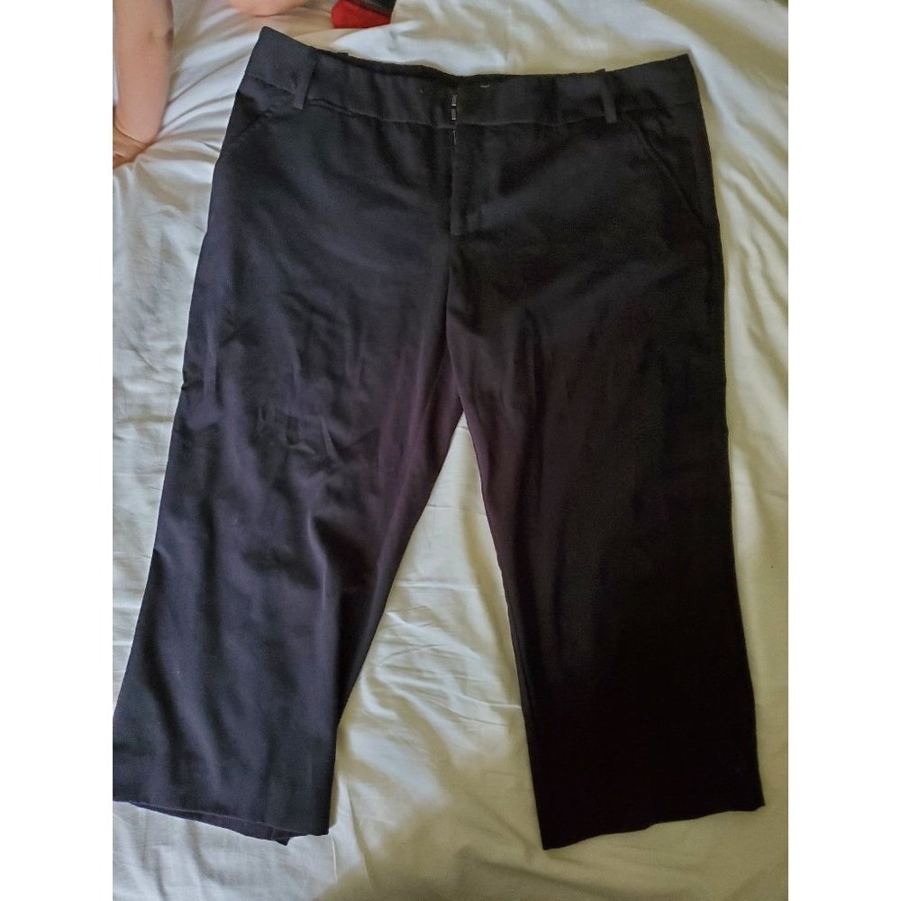 Massimo size 14 capri black dress pants
